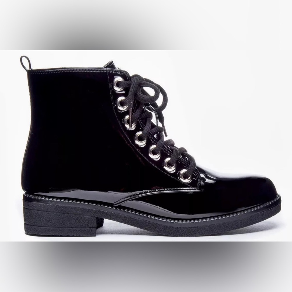NEW DIRTY LAUNDRY STEFAN PATENT LEATHER BLACK BOOTS Size 9.5